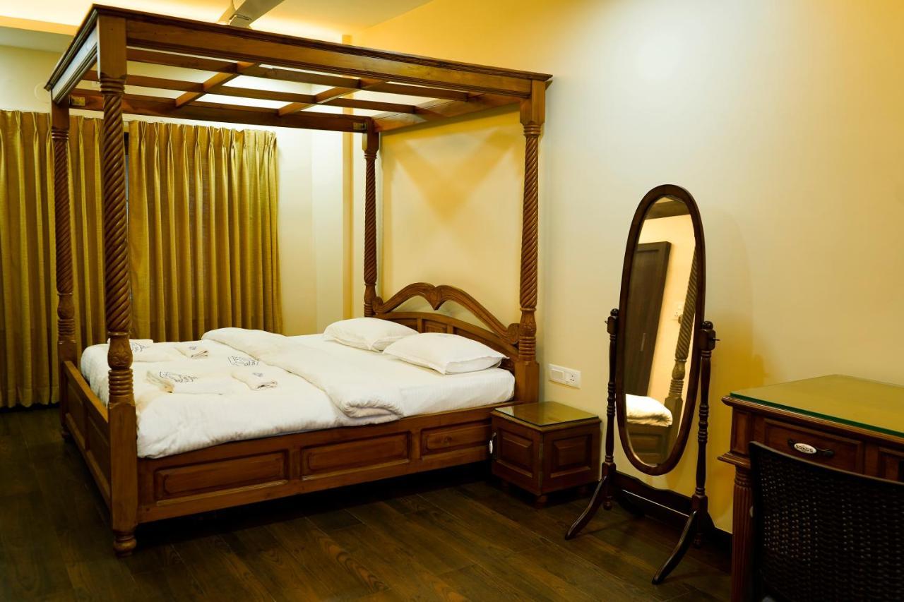 Heritage Residency - Royal Camping Club, Panhala ภายนอก รูปภาพ