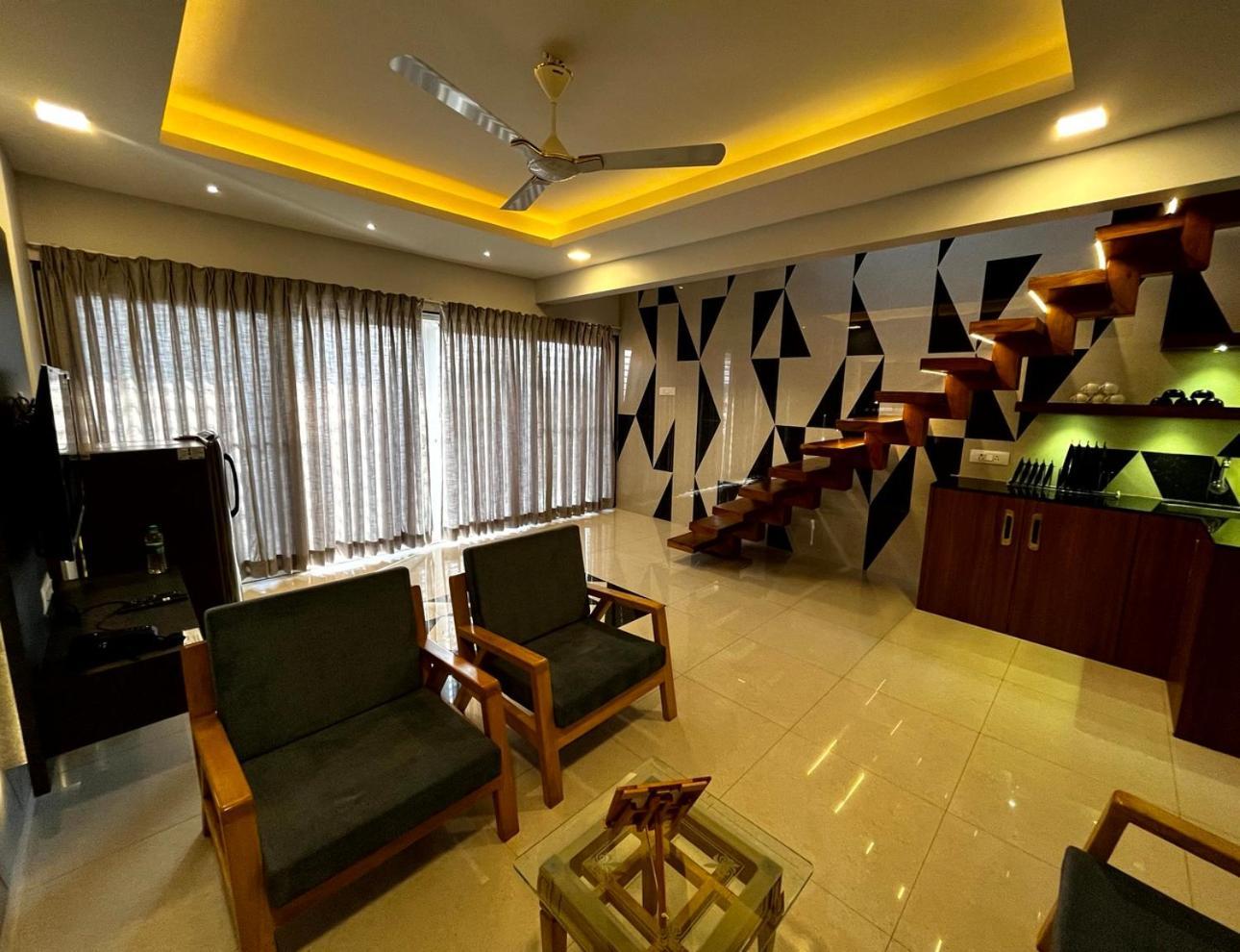 Heritage Residency - Royal Camping Club, Panhala ภายนอก รูปภาพ